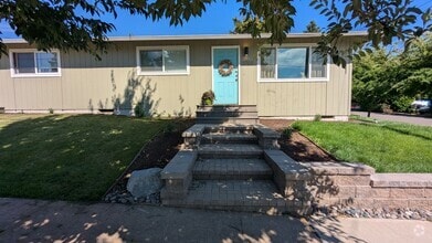 Building Photo - 3703 Kauffman Ave