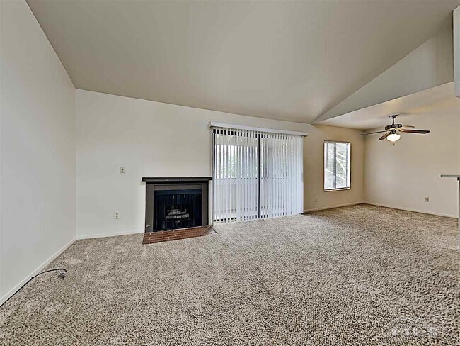 Foto del edificio - 2624 Sunny Slope Dr