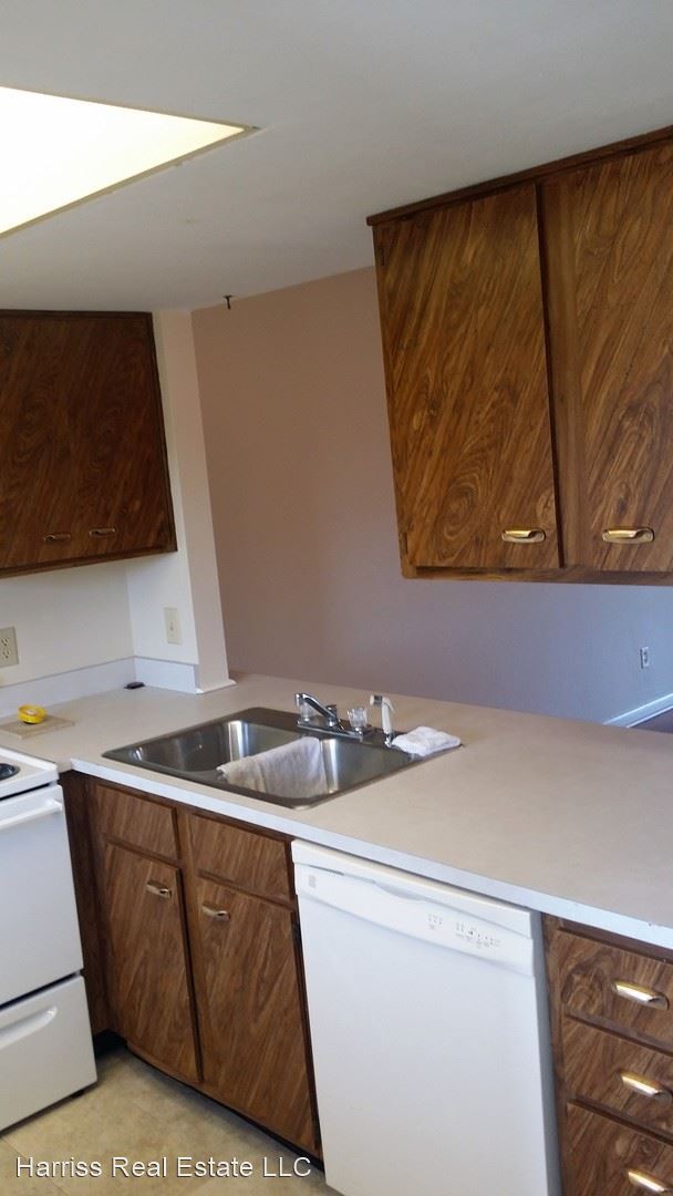 Building Photo - 2 br, 2 bath House - 4551 Holly Tree Road