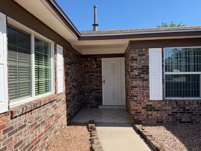Building Photo - Eldorado District Prime NE Heights