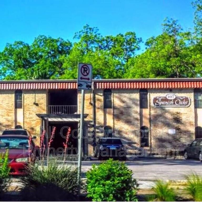 Foto principal - 407 E 45th St