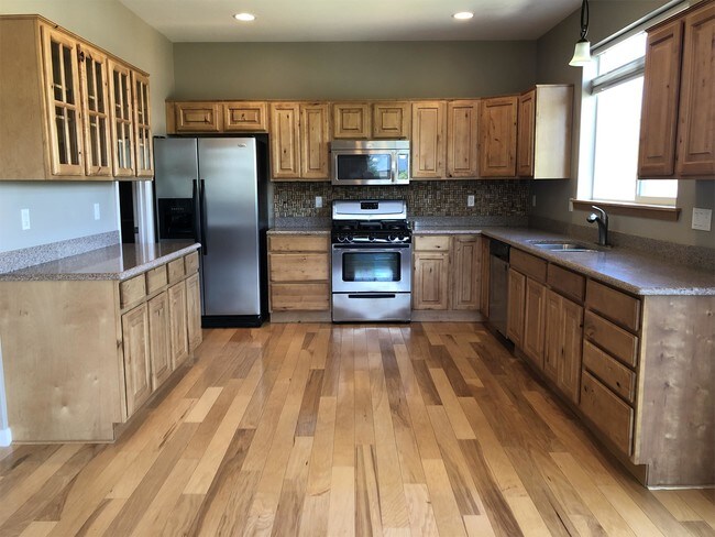 Foto del edificio - 123 Cedar Ridge Way