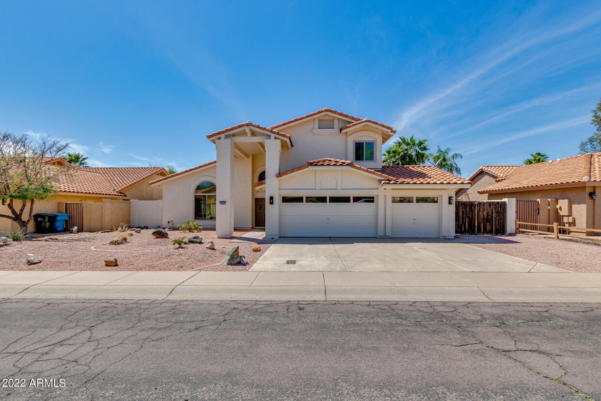 Primary Photo - 16414 N 48th Way