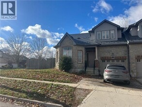 Building Photo - 3 Booty Ln