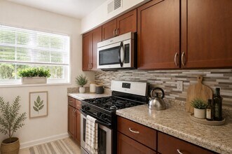Building Photo - Mount Vernon Square Apartment Homes