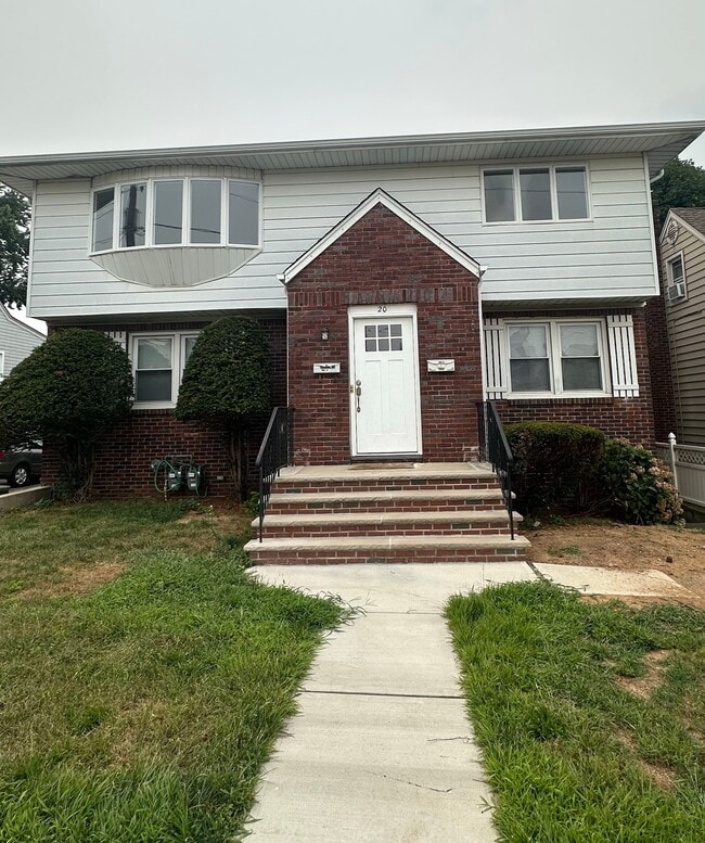 Building Photo - 20 Kipp Ave