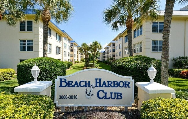 Building Photo - 3804 Gulf of Mexico Dr