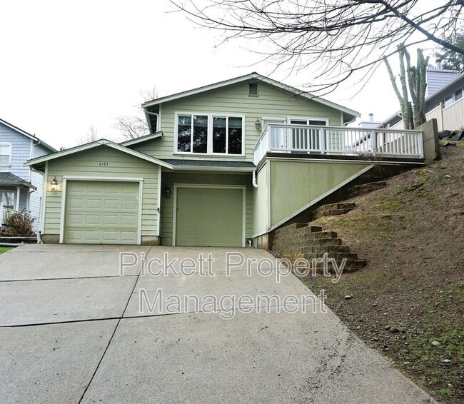Photo - 2193 Woodland Dr House