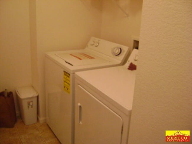 Foto del edificio - Townhome