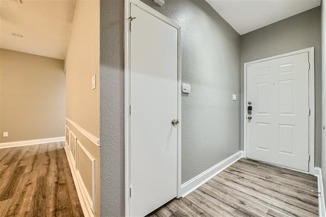 Building Photo - 5527 White Dove Dr