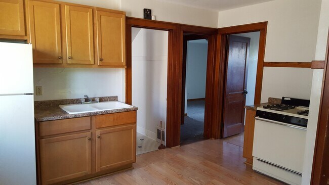 Building Photo - 2909 N 52nd St