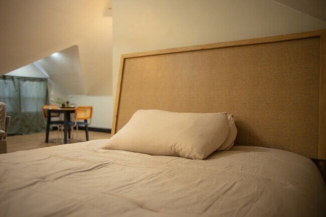 Foto del edificio - 4174 Cass St