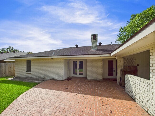 Foto del edificio - Beautiful 3 Bed, 2 Bath Home with Mother-I...