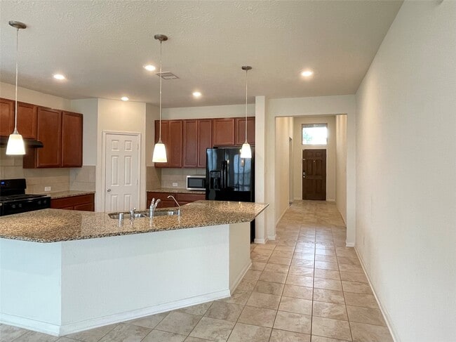 Foto del edificio - 28519 Willow Orchard Ln