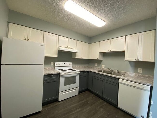 Building Photo - $995 | 1 Bedroom, 1 Bathroom Apartment | Pet Friendly* | Available for April 3rd, 2026 Move In!*