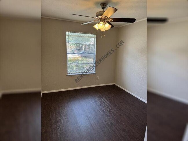 Building Photo - 1603 Natches Dr