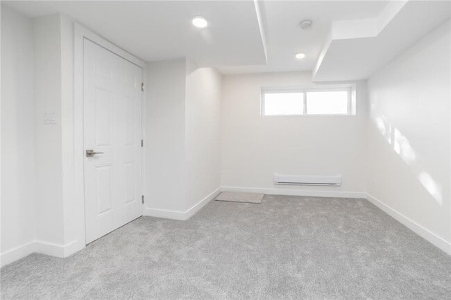 Photo du bâtiment - 92 Pilgrim Ave