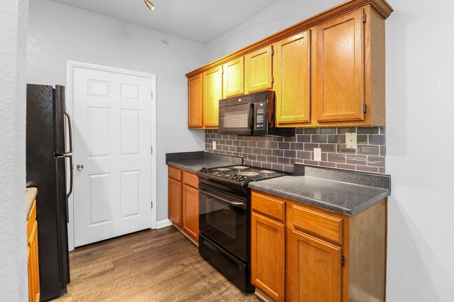 Building Photo - Highland Pointe of West Little Rock