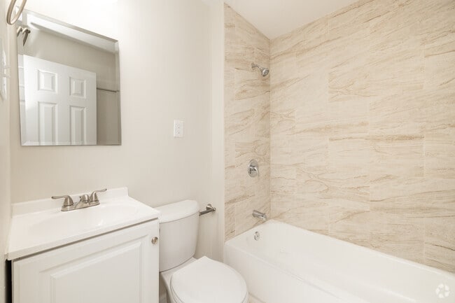 Studio- 350SF - Bathroom - 8 S Reed Ave