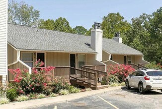 Building Photo - 3108 Presley St