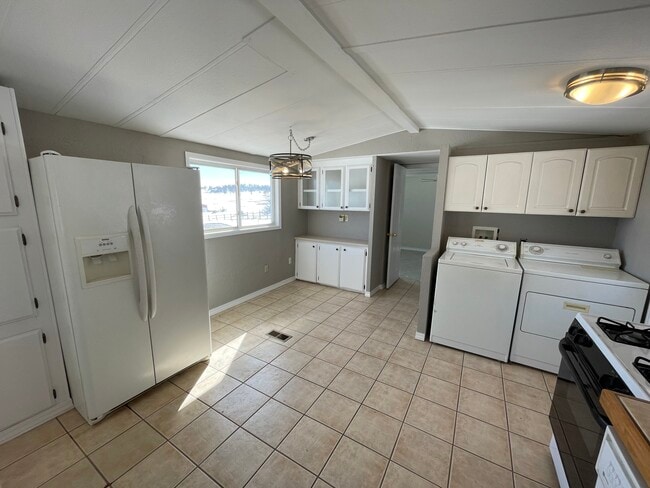 Building Photo - 15435 E Cherry Creek Rd