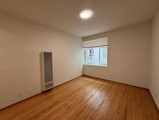 Foto del edificio - 748 Jackson St