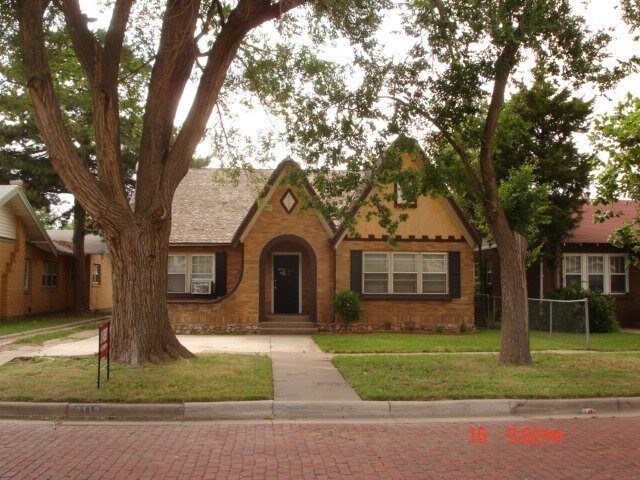 Primary Photo - 2118 S Taylor St