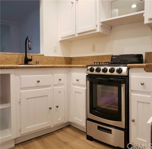 Building Photo - 28 Gavilan