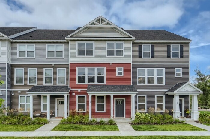 Foto principal - 641 Satori Way, Chaska, MN, 55318