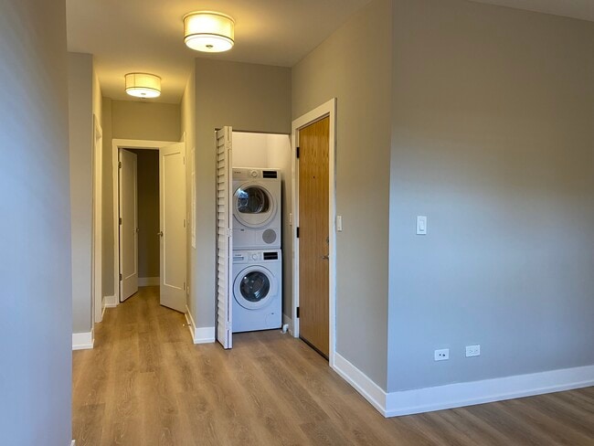 Foto del edificio - 3925 N Janssen Ave