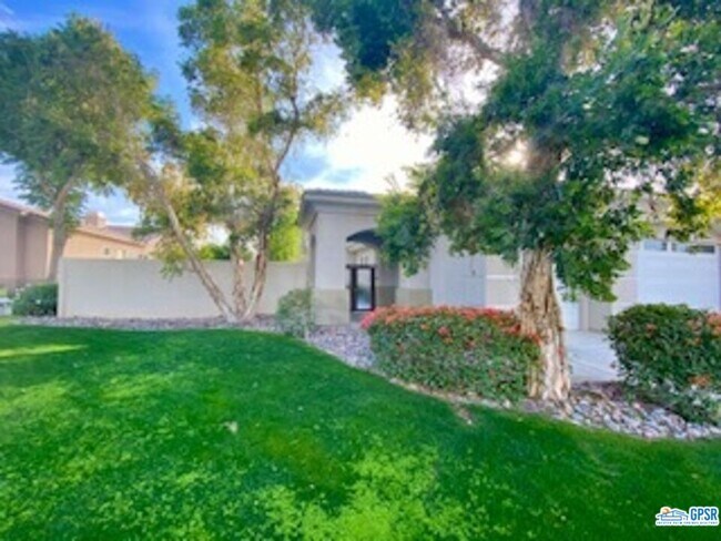 Foto del edificio - 17 Provence Way