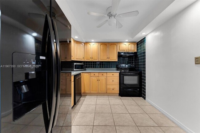 Photo - 800 Parkview Dr Apartment