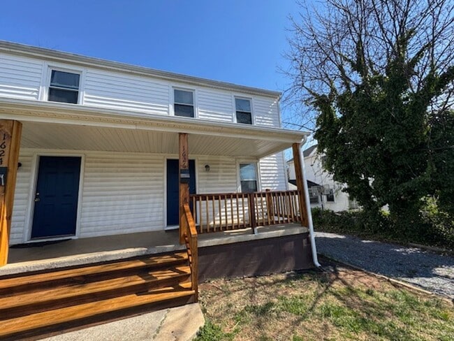 Photo - 1624-1626 Shaffer St Apartment