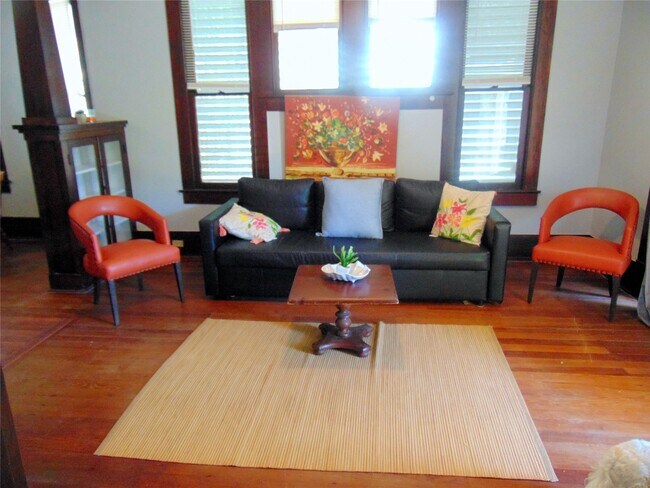 Foto del edificio - 3420 Avenue R