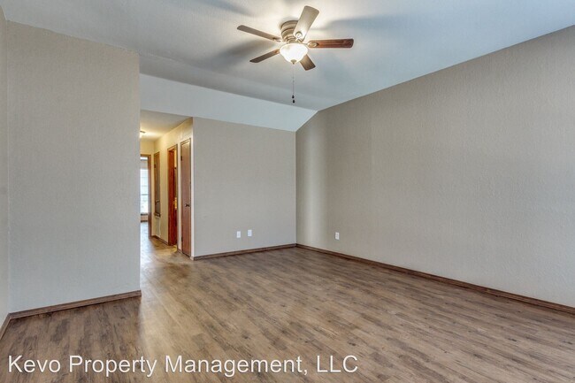 Building Photo - 2 br, 1 bath House - 503 Greengate Dr.