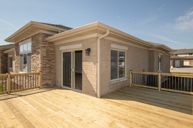 Building Photo - Eagle Crossing Luxury Apartment Homes