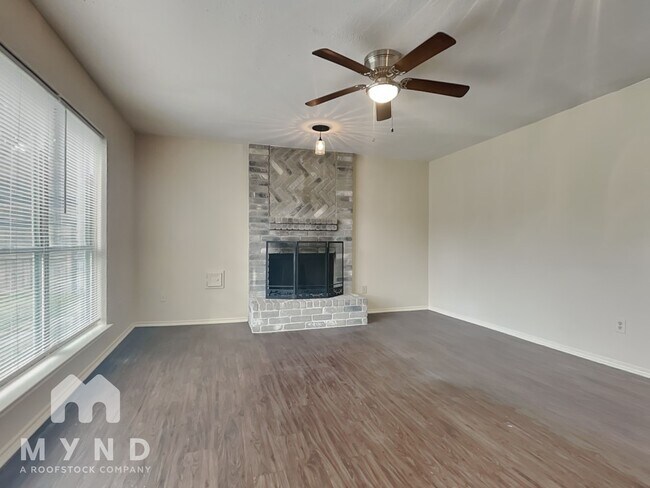 Building Photo - 13311 Raven Flight Dr