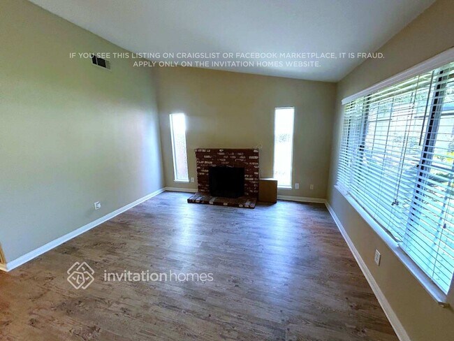 Building Photo - 12771 Tehama Cir