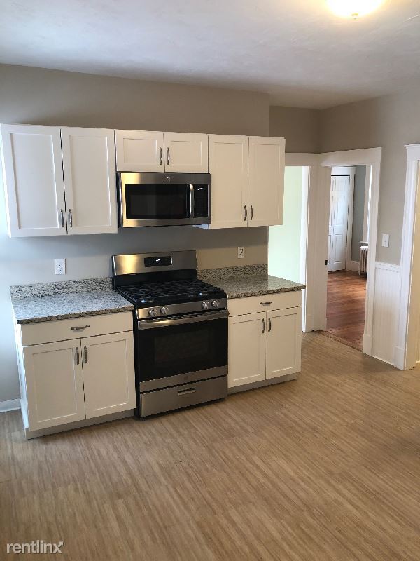 Building Photo - 3 br, 1 bath Apartment - 71 Broadway 3 Unit 3