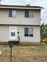 Building Photo - 3003 7th St N