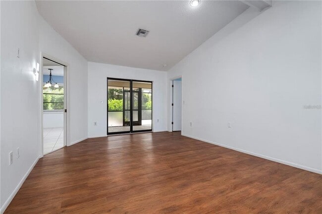 Building Photo - 133 1st Ave