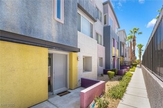 Building Photo - 9050 W Tropicana Ave