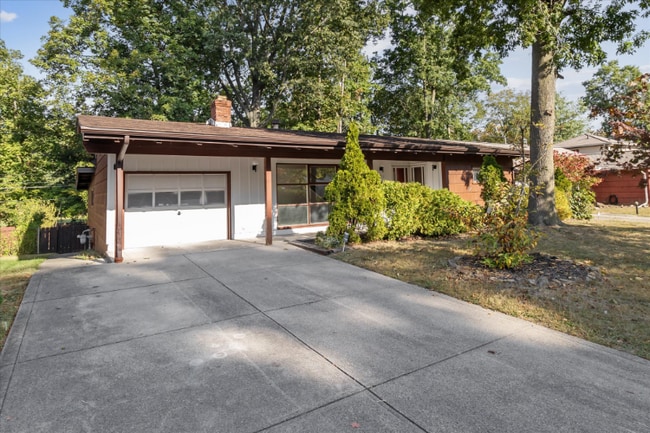 Building Photo - 6412 Nelwood Rd