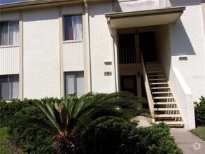 Building Photo - 123 Cypress Ct