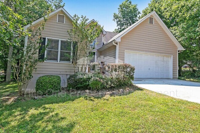 Building Photo - 52 E Boxwood Dr SE