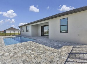 Building Photo - 2019 NW 3rd Terrace