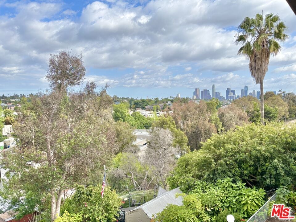 Primary Photo - 1812 N Alvarado St