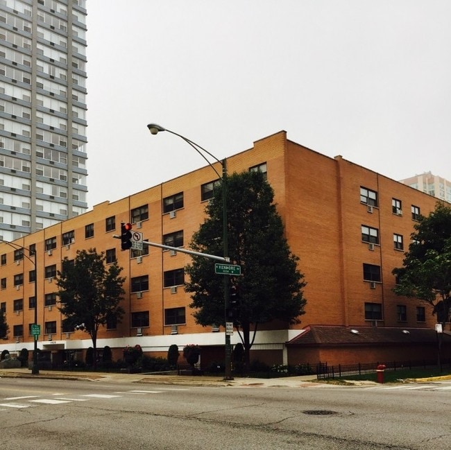 Building - 1025 Hollywood Ave