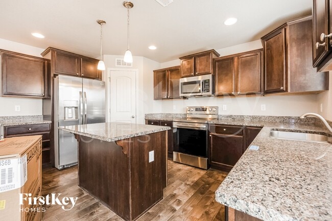 Building Photo - 8517 Admiral Way