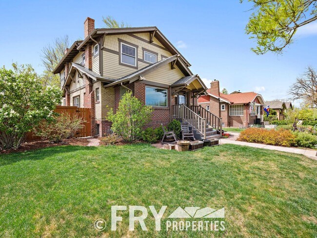Building Photo - Gorgeous Remodeled Berkeley Home